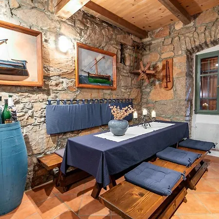 Melina Heritage House