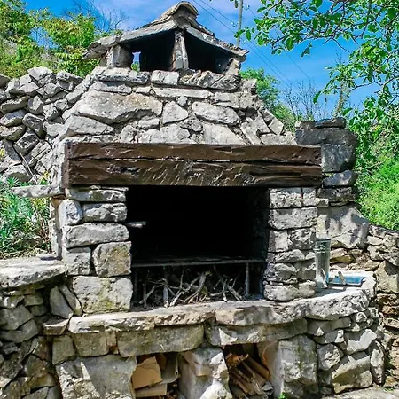 Melina Heritage House