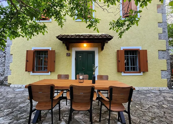 Melina Heritage House *