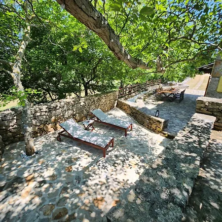 Melina Heritage House Cres